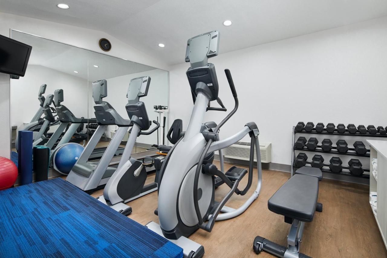 Holiday Inn Express Hotel & Suites Pensacola-West Navy Base By Ihg Beach Haven Екстер'єр фото