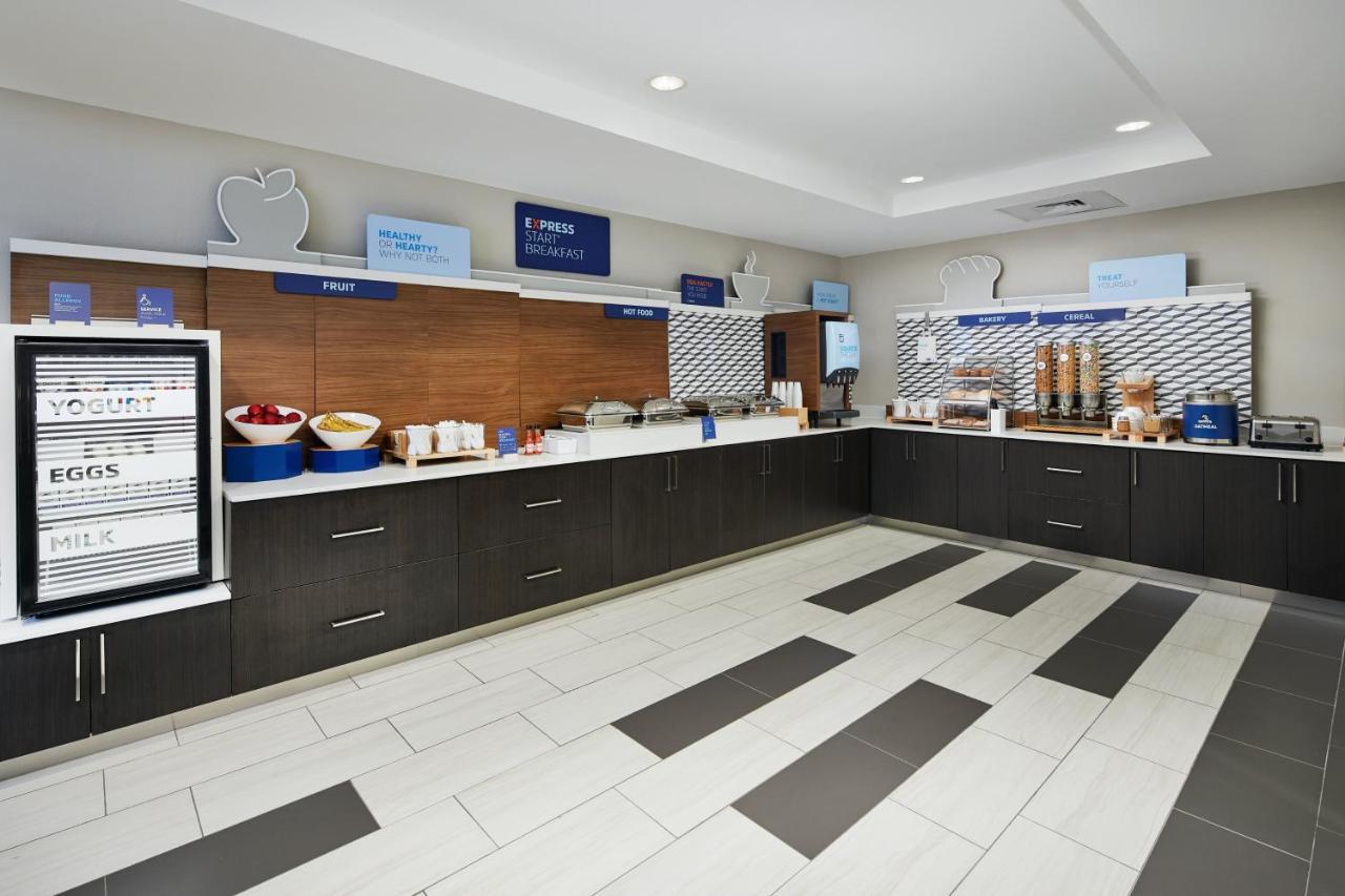 Holiday Inn Express Hotel & Suites Pensacola-West Navy Base By Ihg Beach Haven Екстер'єр фото