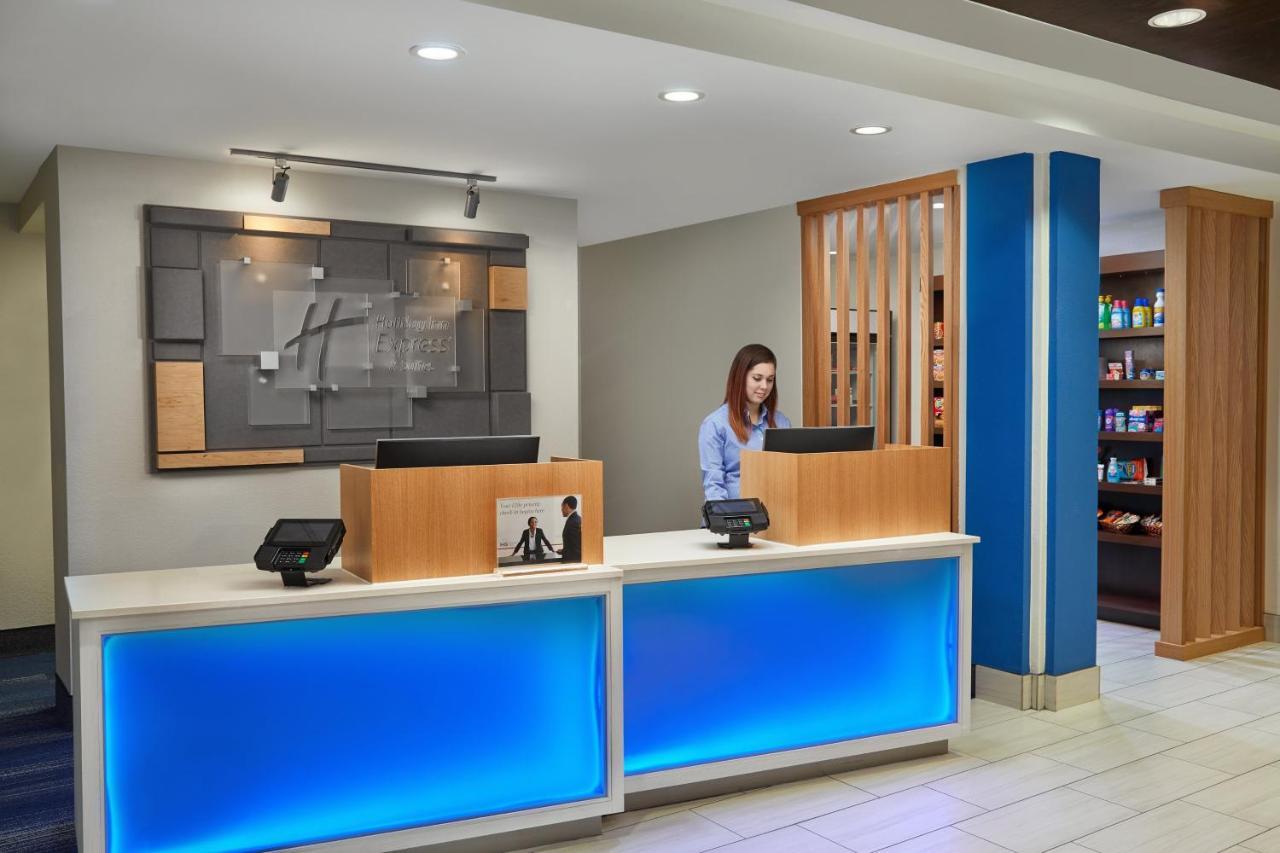 Holiday Inn Express Hotel & Suites Pensacola-West Navy Base By Ihg Beach Haven Екстер'єр фото