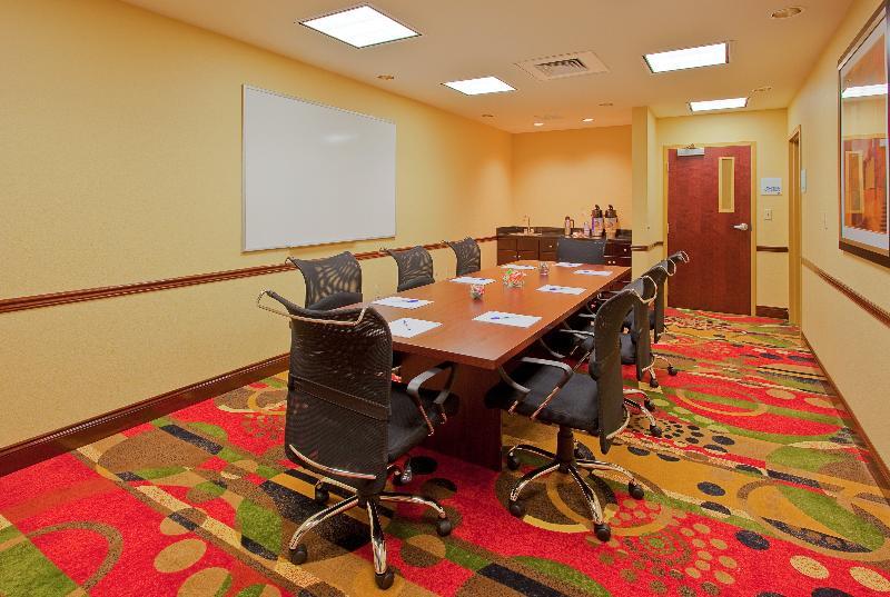 Holiday Inn Express Hotel & Suites Pensacola-West Navy Base By Ihg Beach Haven Екстер'єр фото